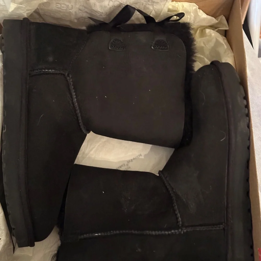 Ugg Women’s Bailey Bow II - Picture 4 of 6